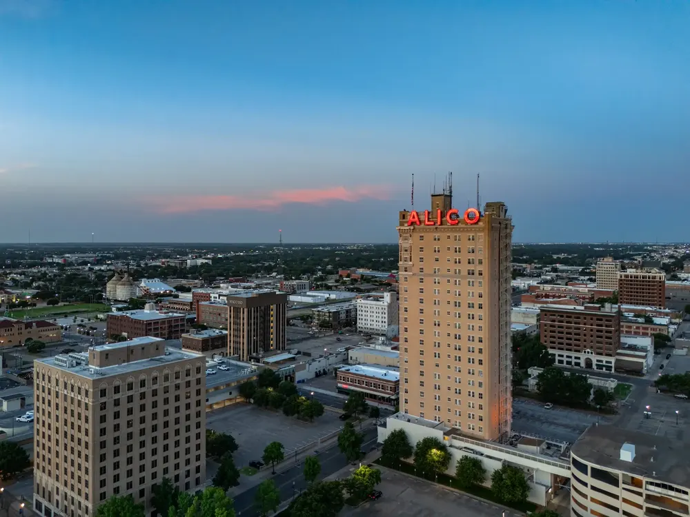 Downtown Waco skyline with the ALICO building at dusk